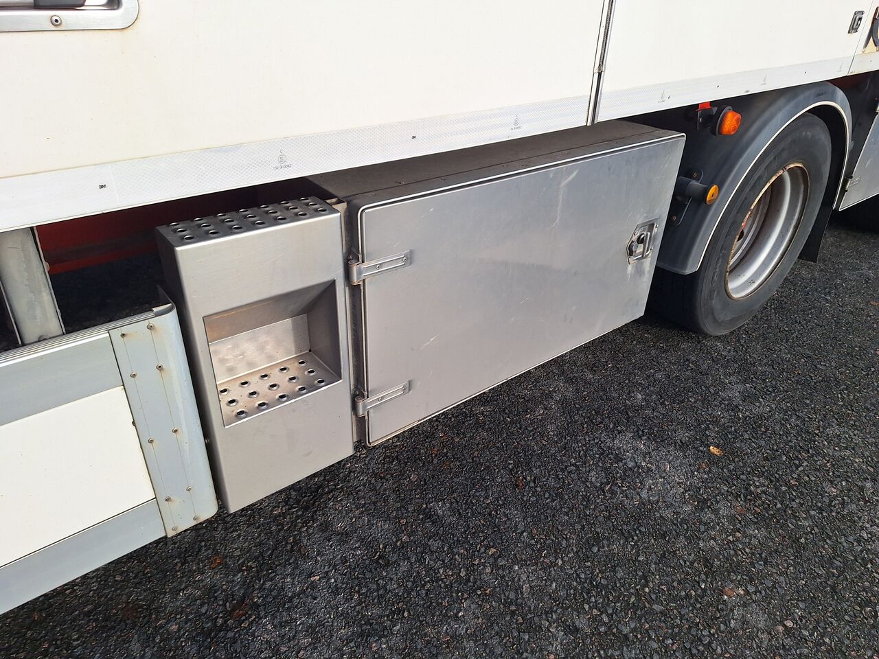 Limetec 4-axl Skåpsläp 2013 - Skåp