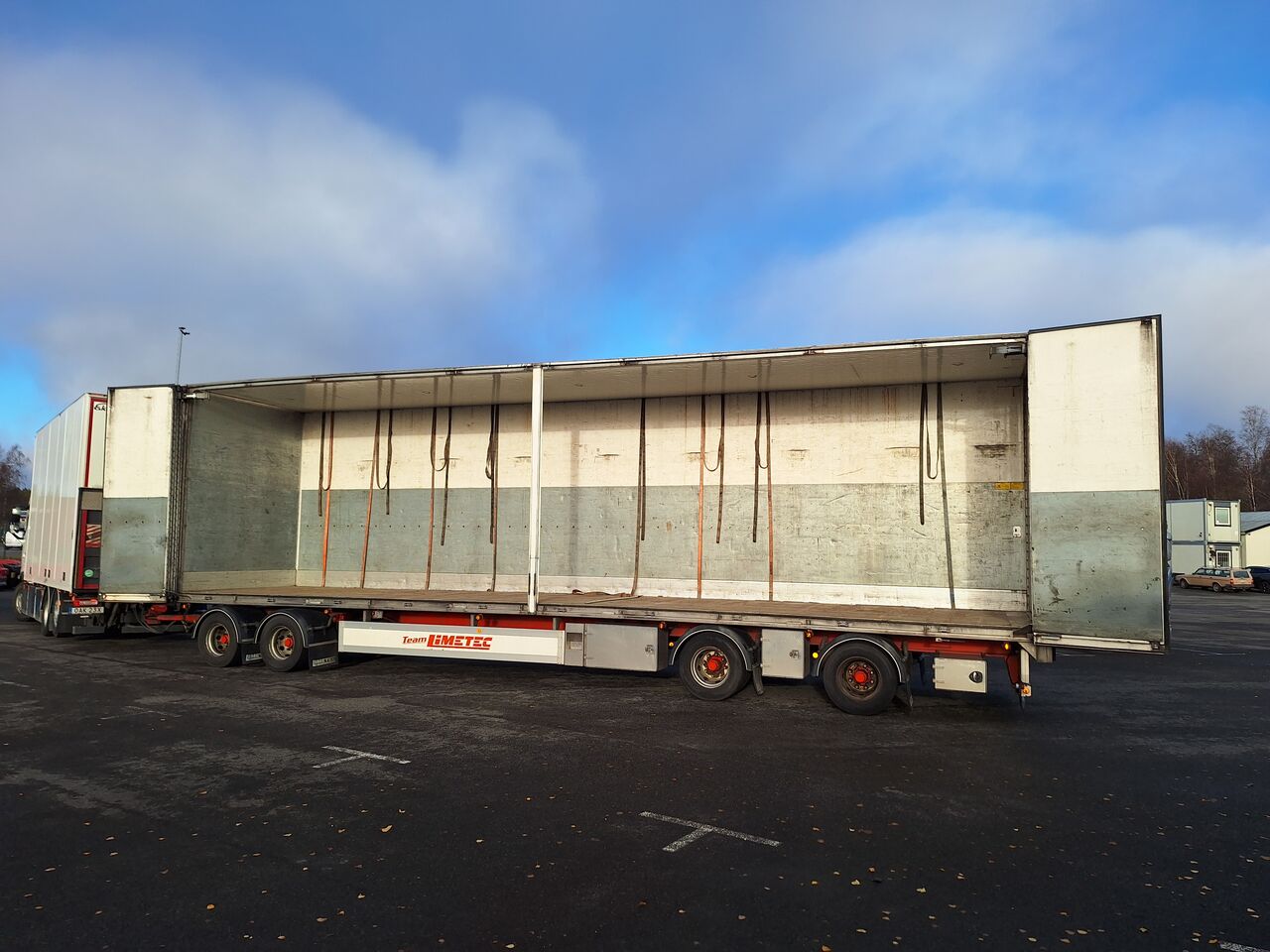 Limetec 4-axl Skåpsläp 2013 - Skåp
