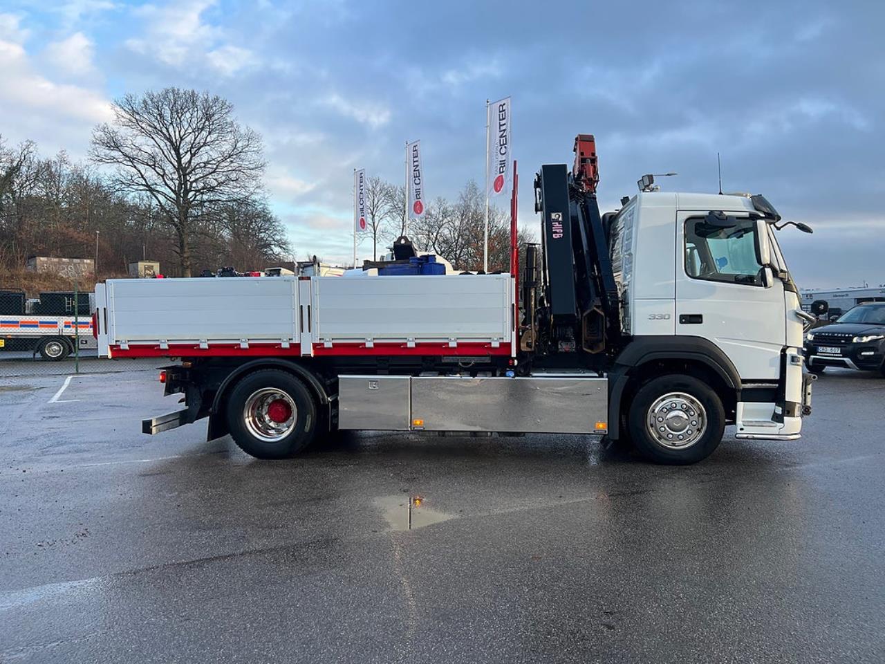 Volvo FM 330 4x2 Tipp & Kranbil, Plogutr, Kommunbil, Euro 6 2016 - Kran