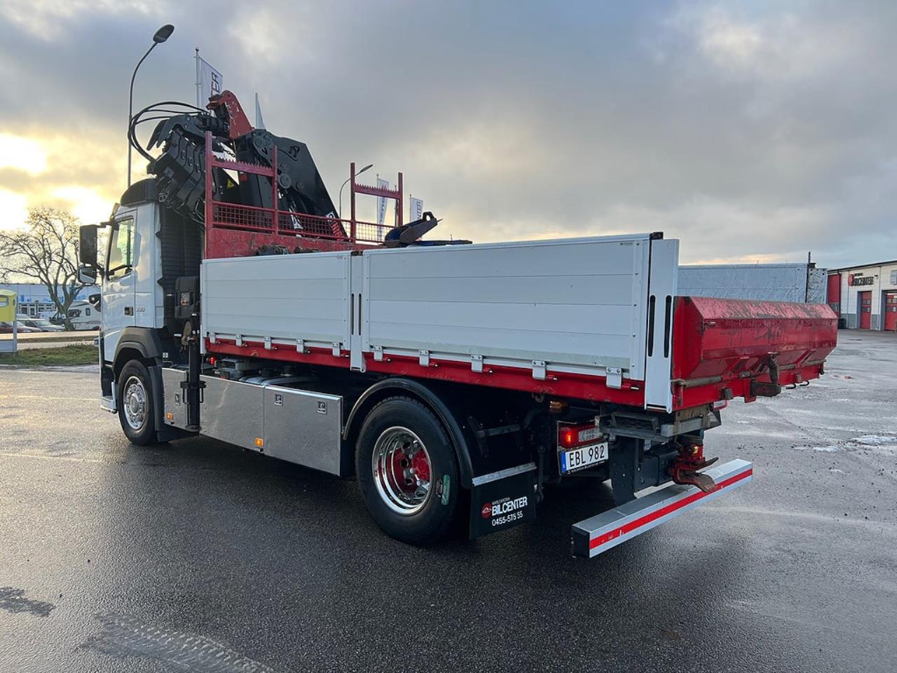 Volvo FM 330 4x2 Tipp & Kranbil, Plogutr, Kommunbil, Euro 6 2016 - Kran