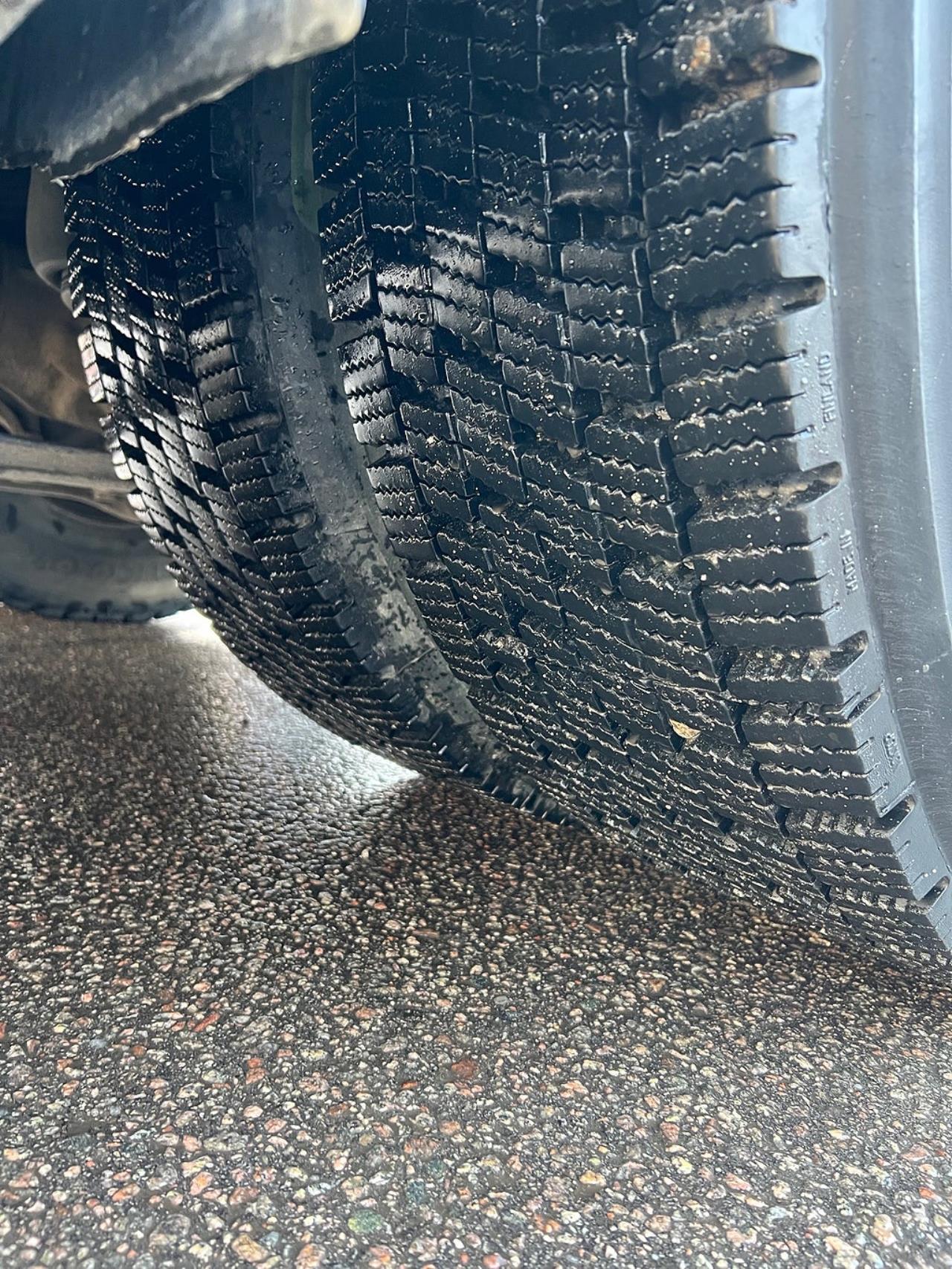 Volvo FM 330 4x2 Tipp & Kranbil, Plogutr, Kommunbil, Euro 6 2016 - Kran