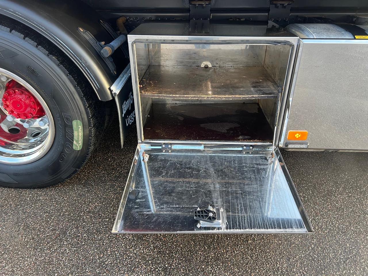 Volvo FM 330 4x2 Tipp & Kranbil, Plogutr, Kommunbil, Euro 6 2016 - Kran