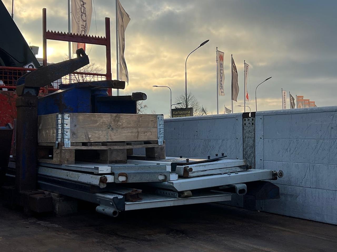 Volvo FM 330 4x2 Tipp & Kranbil, Plogutr, Kommunbil, Euro 6 2016 - Kran