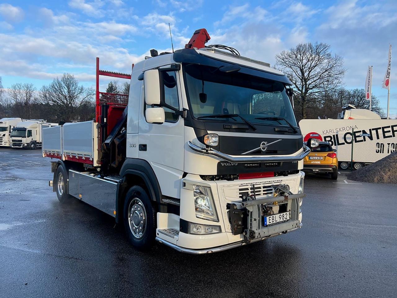 Volvo FM 330 4x2 Tipp & Kranbil, Plogutr, Kommunbil, Euro 6 2016 - Kran