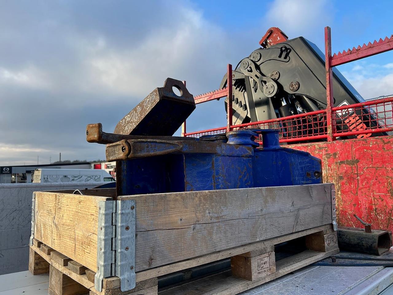 Volvo FM 330 4x2 Tipp & Kranbil, Plogutr, Kommunbil, Euro 6 2016 - Kran