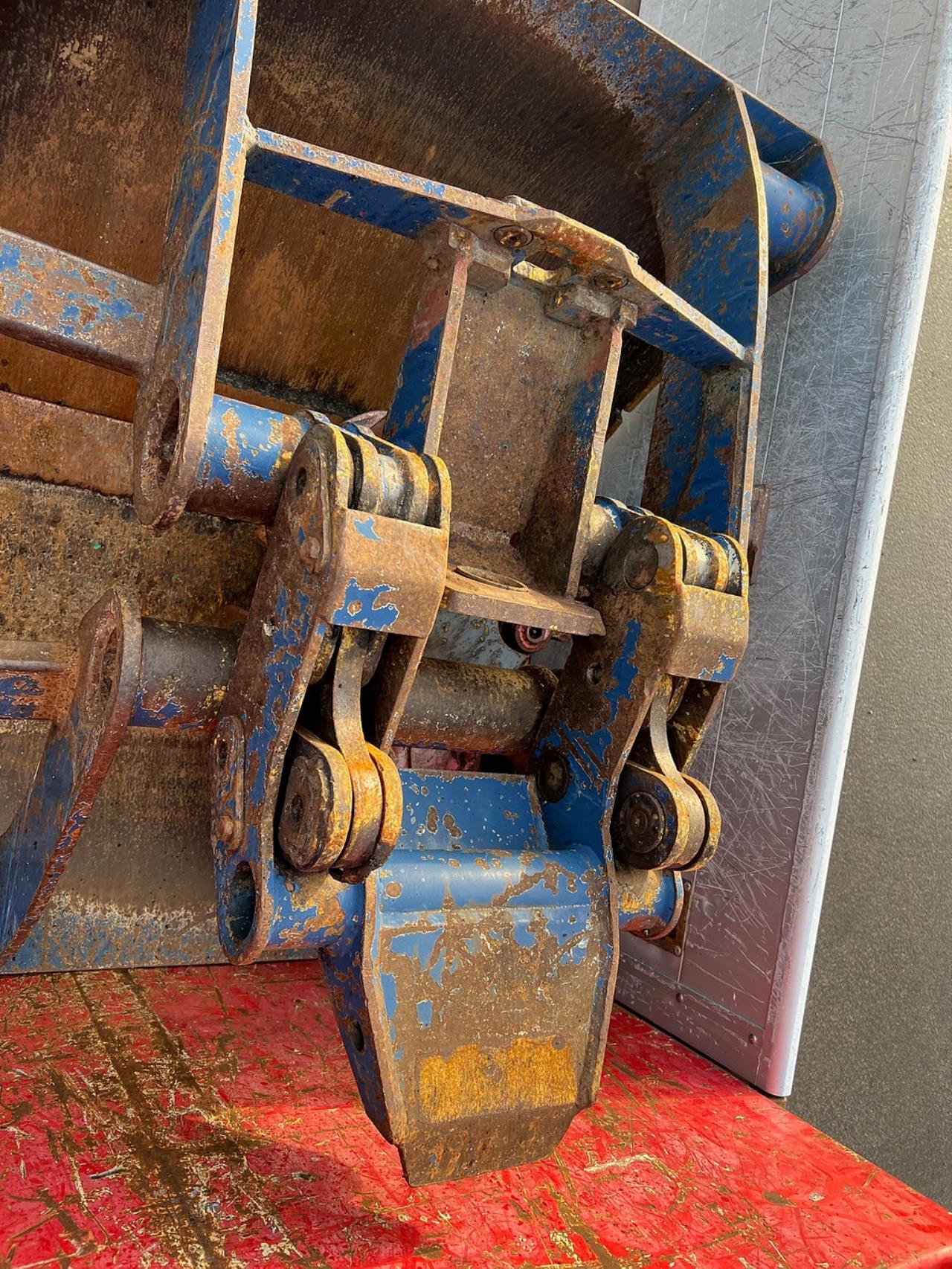 Volvo FM 330 4x2 Tipp & Kranbil, Plogutr, Kommunbil, Euro 6 2016 - Kran