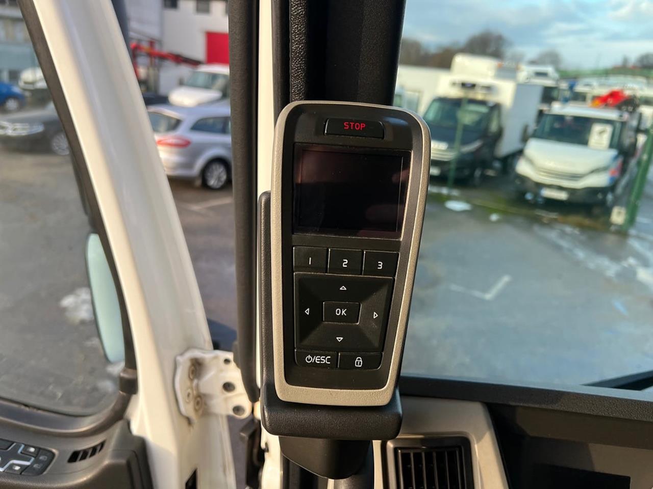 Volvo FM 330 4x2 Tipp & Kranbil, Plogutr, Kommunbil, Euro 6 2016 - Kran