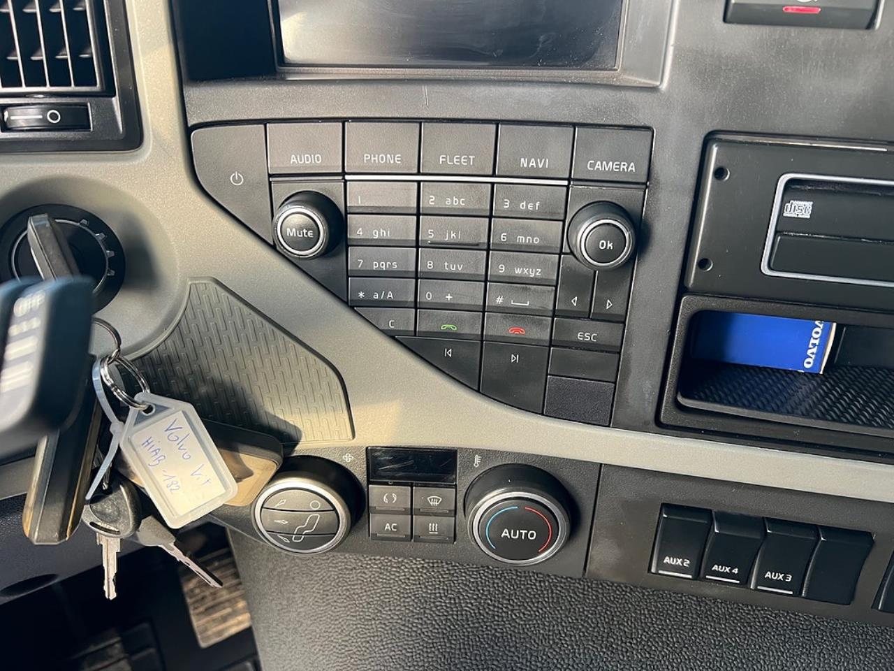 Volvo FM 330 4x2 Tipp & Kranbil, Plogutr, Kommunbil, Euro 6 2016 - Kran