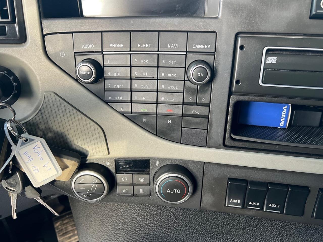 Volvo FM 330 4x2 Tipp & Kranbil, Plogutr, Kommunbil, Euro 6 2016 - Kran