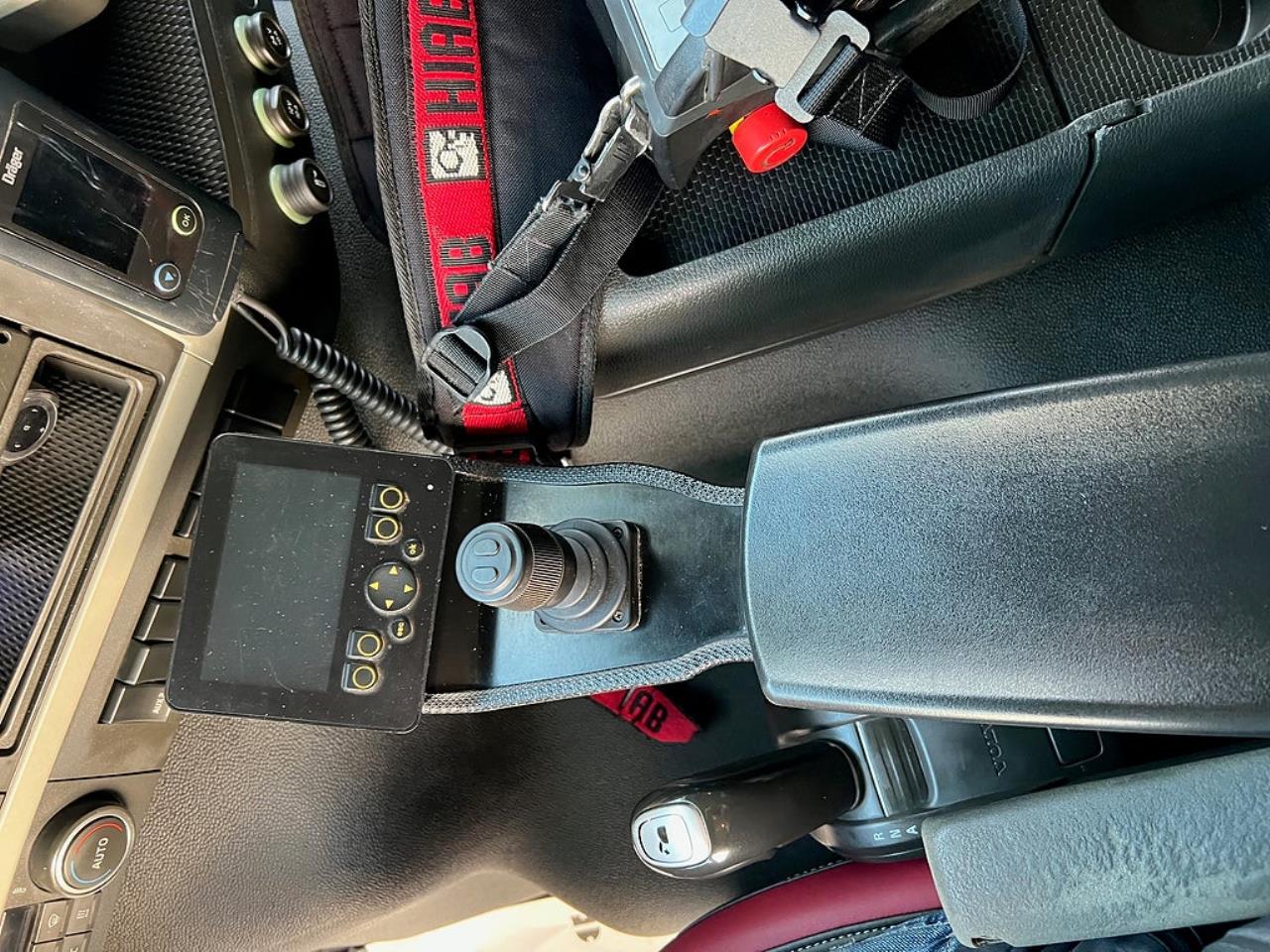 Volvo FM 330 4x2 Tipp & Kranbil, Plogutr, Kommunbil, Euro 6 2016 - Kran