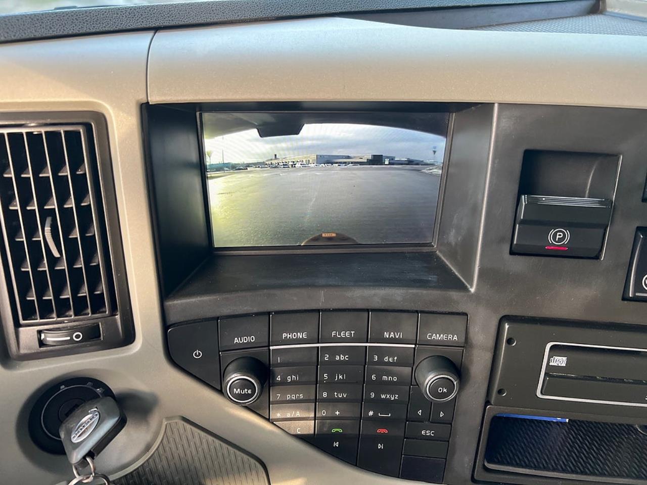 Volvo FM 330 4x2 Tipp & Kranbil, Plogutr, Kommunbil, Euro 6 2016 - Kran