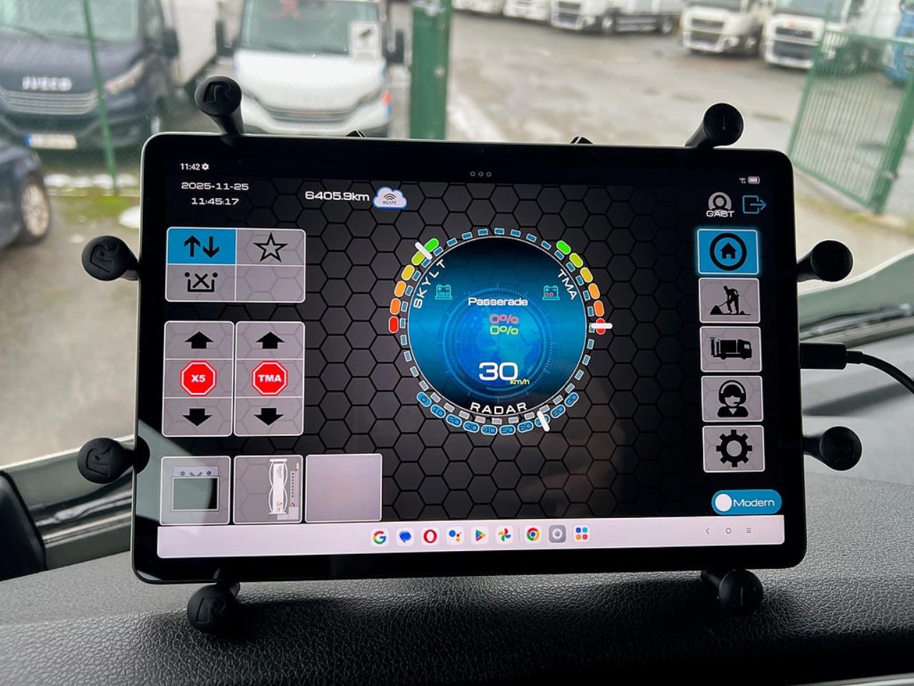 Scania R450 4x2 TMA Bil Skåp MaxiSign Online & Verdegro 2021 - Skåp