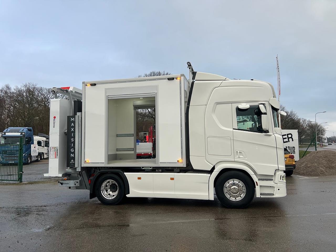 Scania R450 4x2 TMA Bil Skåp MaxiSign Online & Verdegro 2021 - Skåp