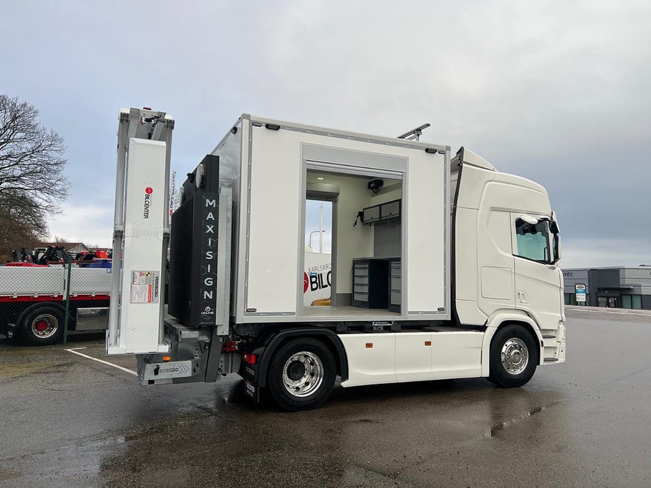 Scania R450 4x2 TMA Bil Skåp MaxiSign Online & Verdegro 2021 - Skåp