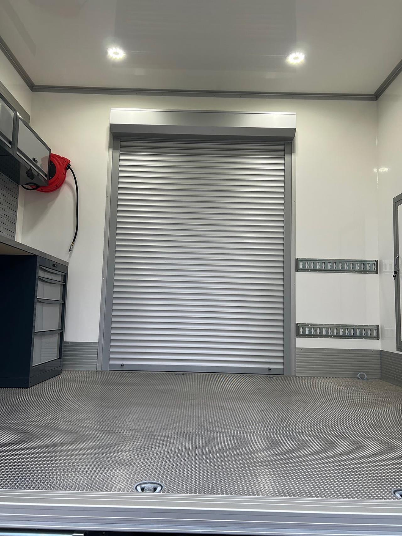 Scania R450 4x2 TMA Bil Skåp MaxiSign Online & Verdegro 2021 - Skåp