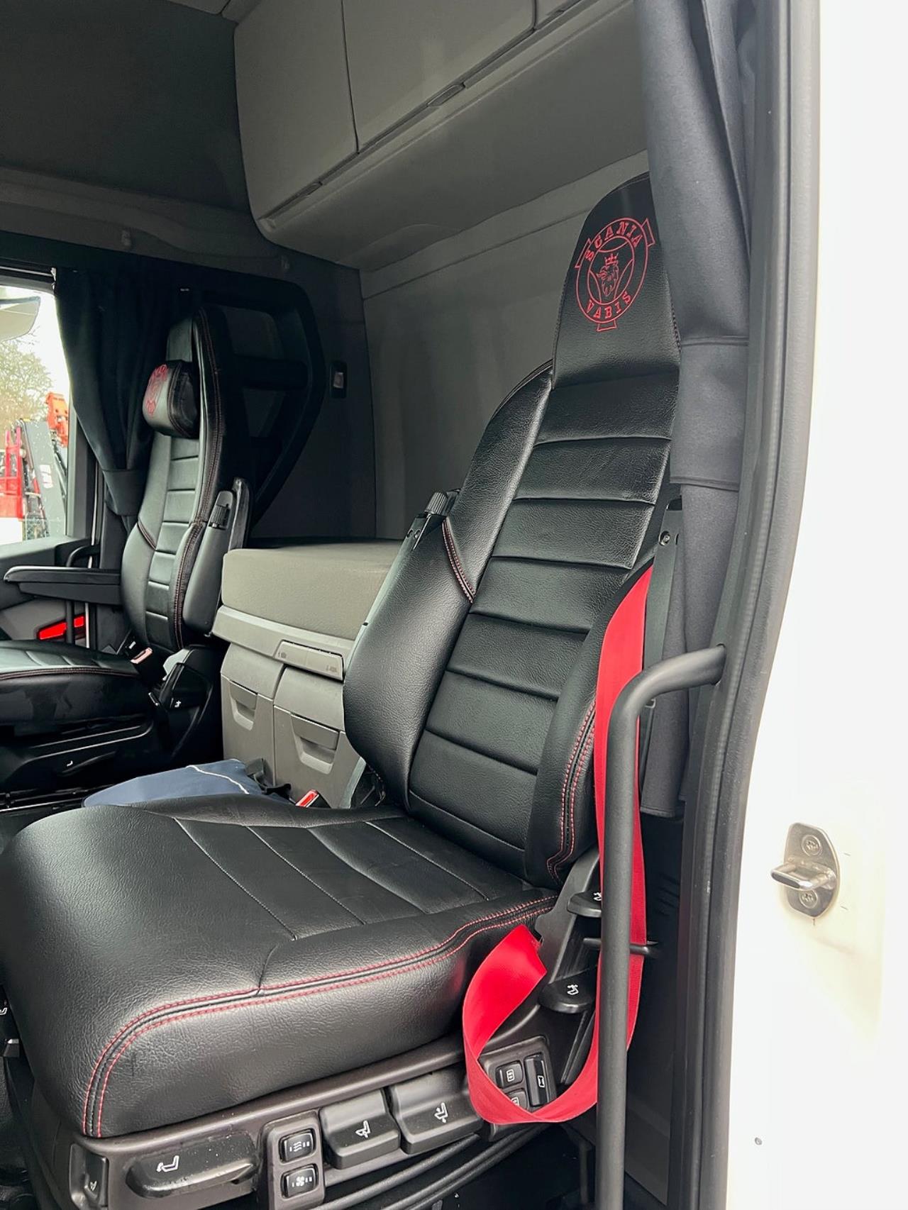 Scania R450 4x2 TMA Bil Skåp MaxiSign Online & Verdegro 2021 - Skåp