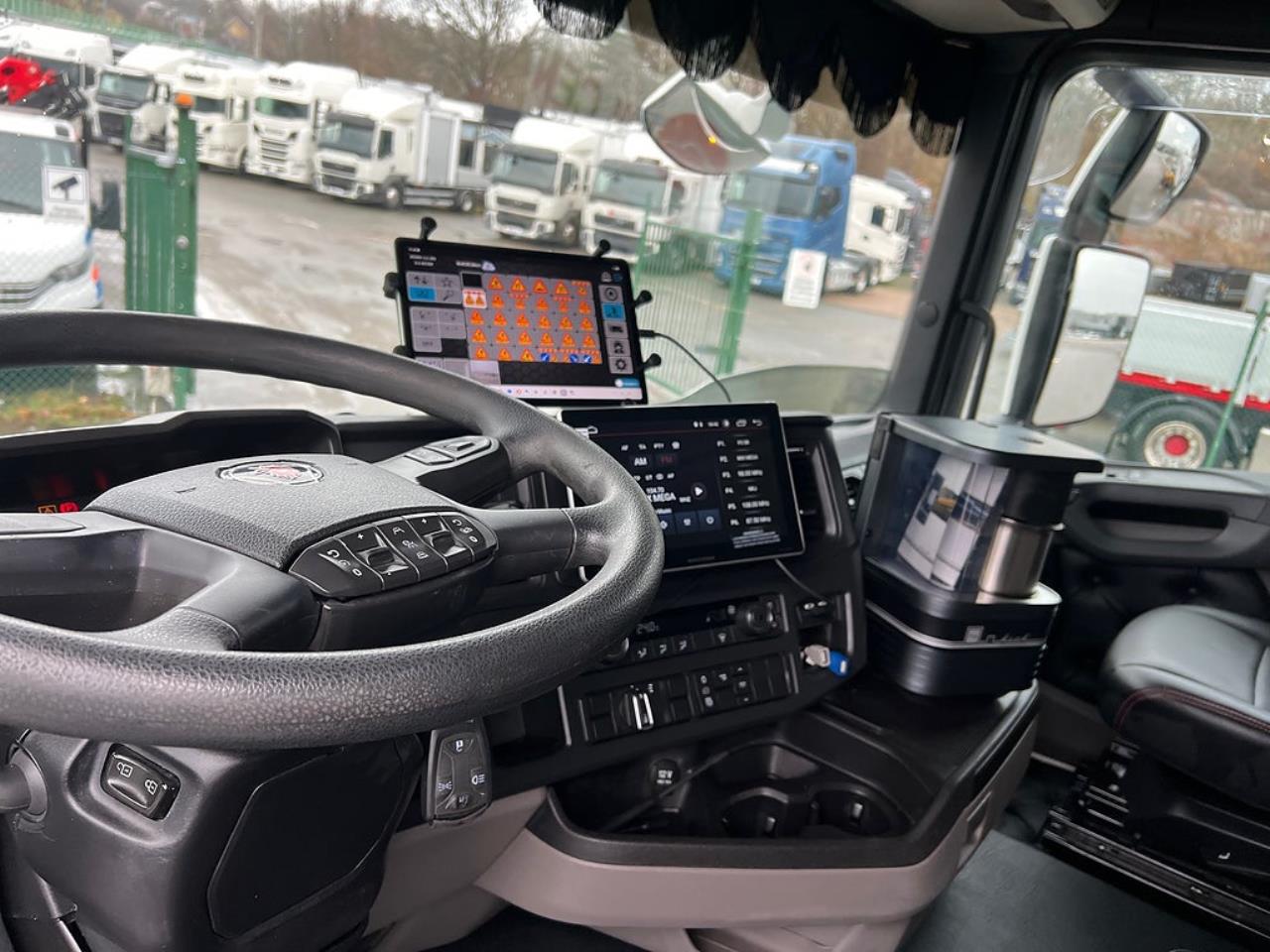 Scania R450 4x2 TMA Bil Skåp MaxiSign Online & Verdegro 2021 - Skåp