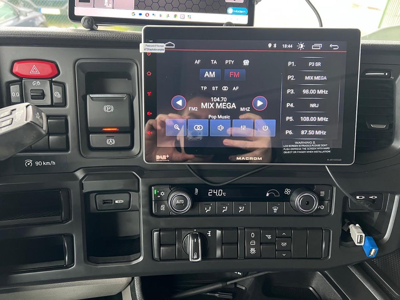 Scania R450 4x2 TMA Bil Skåp MaxiSign Online & Verdegro 2021 - Skåp