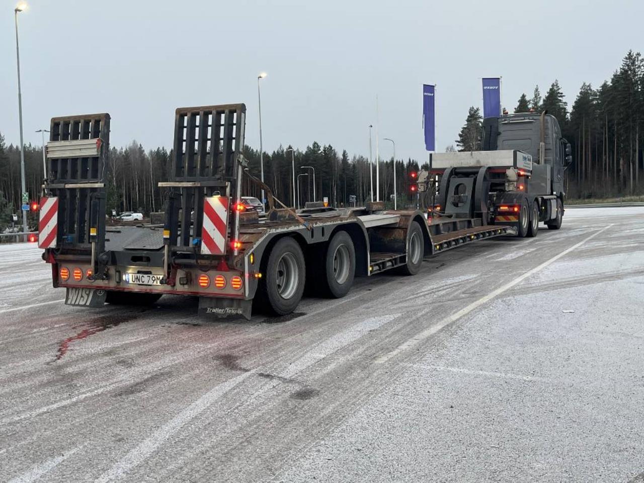 PK Trailerteknik 3axl 2023 - Maskin