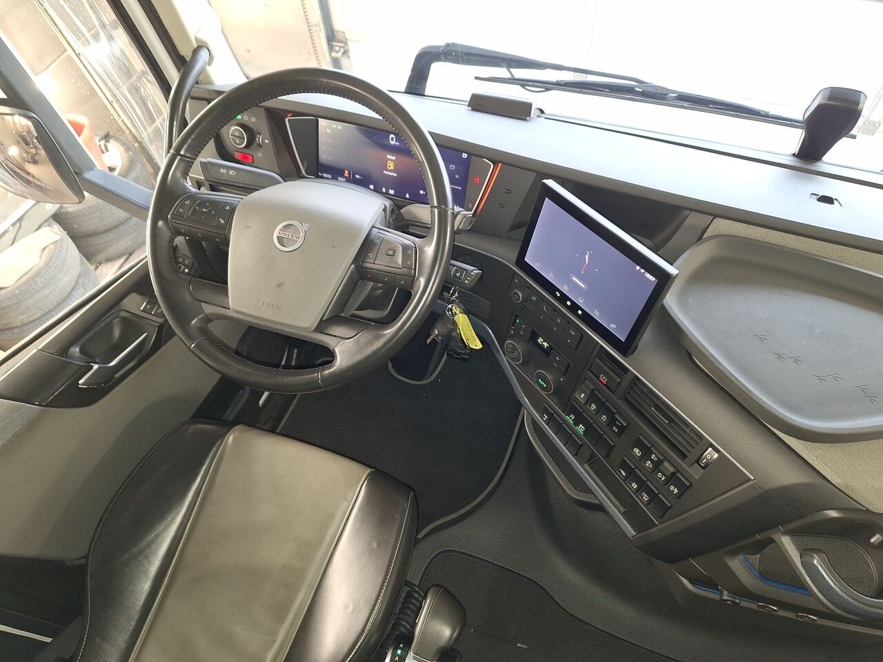 Volvo FH 6x2 Dragbil 2023 - Dragbil