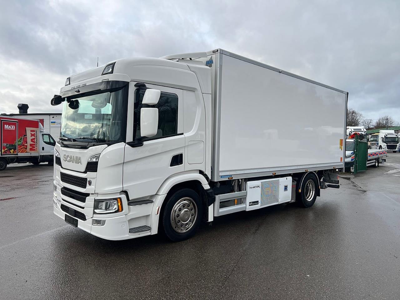 Scania P320 4x2 Kyl/Frysbil, Korridorbil, *5000 Mil* 2021 - Övrigt