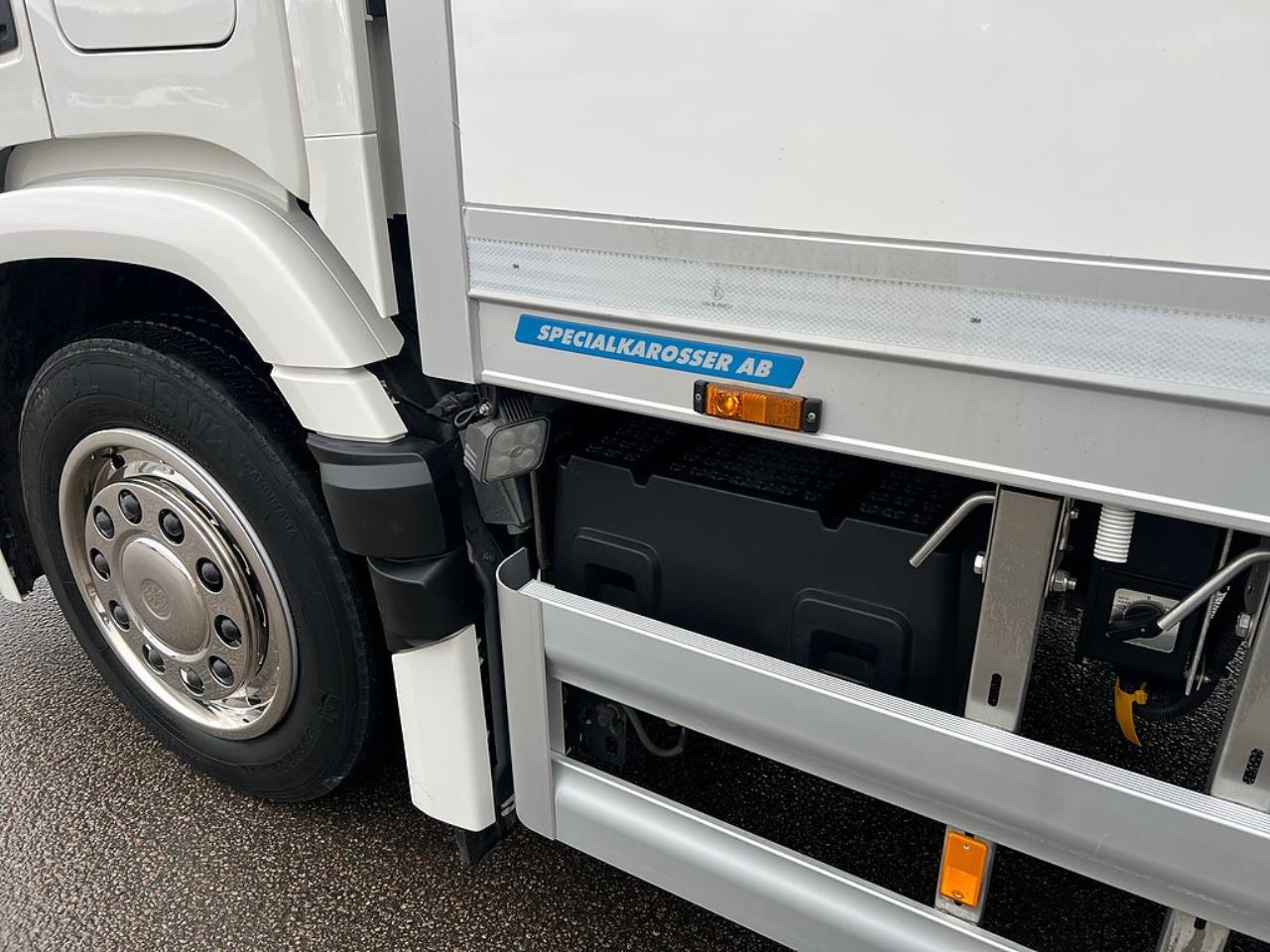 Scania P320 4x2 Kyl/Frysbil, Korridorbil, *5000 Mil* 2021 - Övrigt