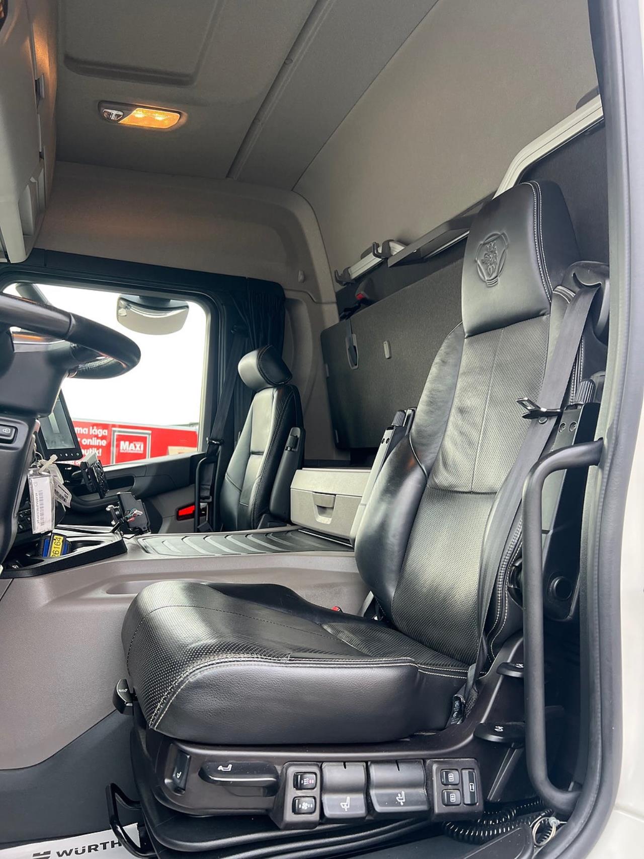 Scania P320 4x2 Kyl/Frysbil, Korridorbil, *5000 Mil* 2021 - Övrigt