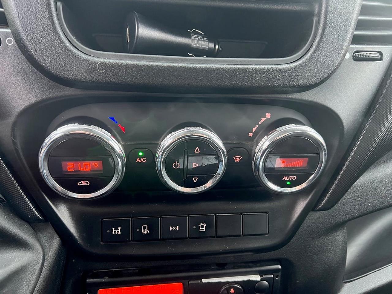 Iveco Daily 70C17 4x2 Flakbil Euro 6 2014 - Övrigt