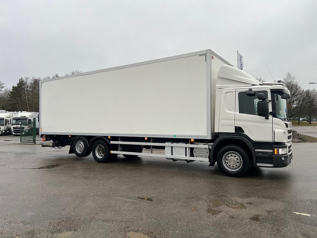 Scania P320 6x2*4 Skåpbil 24 Pallars, Långt Skåp  2014 - Skåp