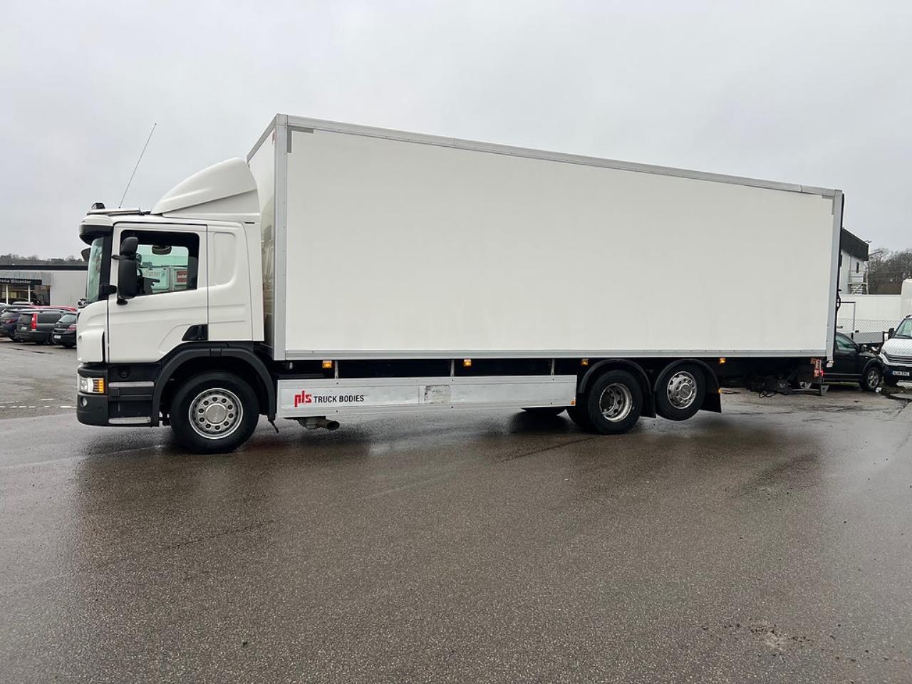 Scania P320 6x2*4 Skåpbil 24 Pallars, Långt Skåp  2014 - Skåp