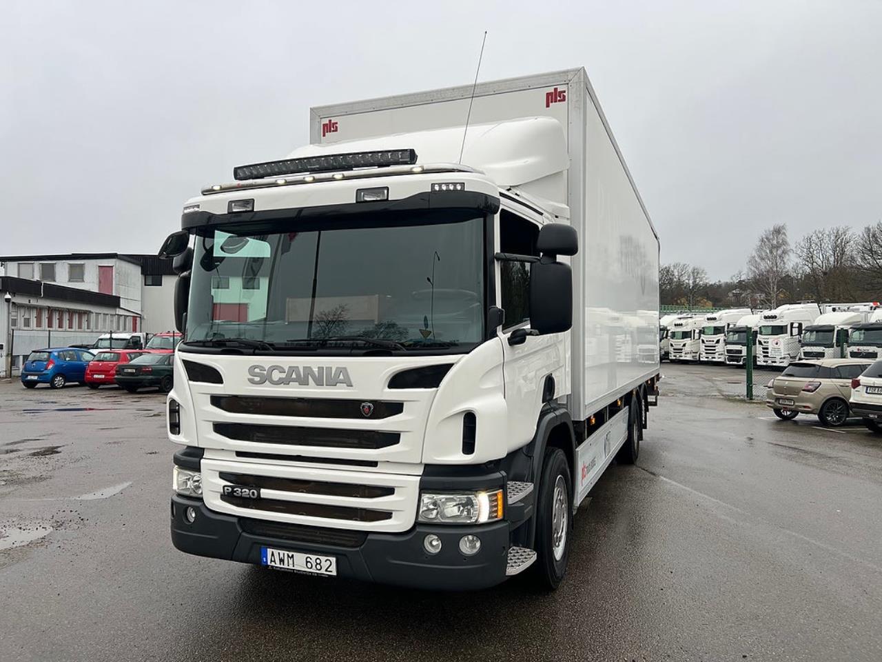 Scania P320 6x2*4 Skåpbil 24 Pallars, Långt Skåp  2014 - Skåp