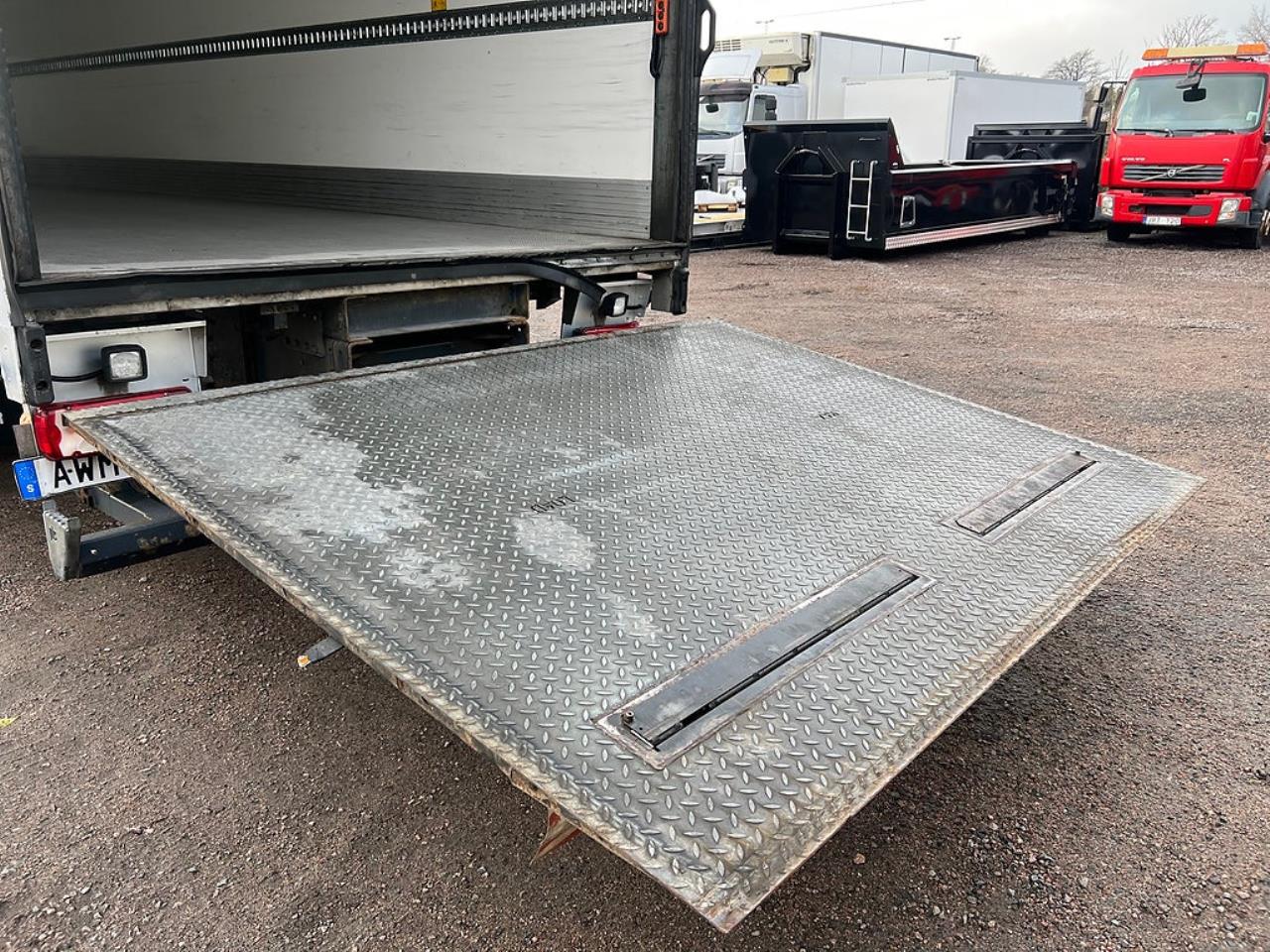 Scania P320 6x2*4 Skåpbil 24 Pallars, Långt Skåp  2014 - Skåp