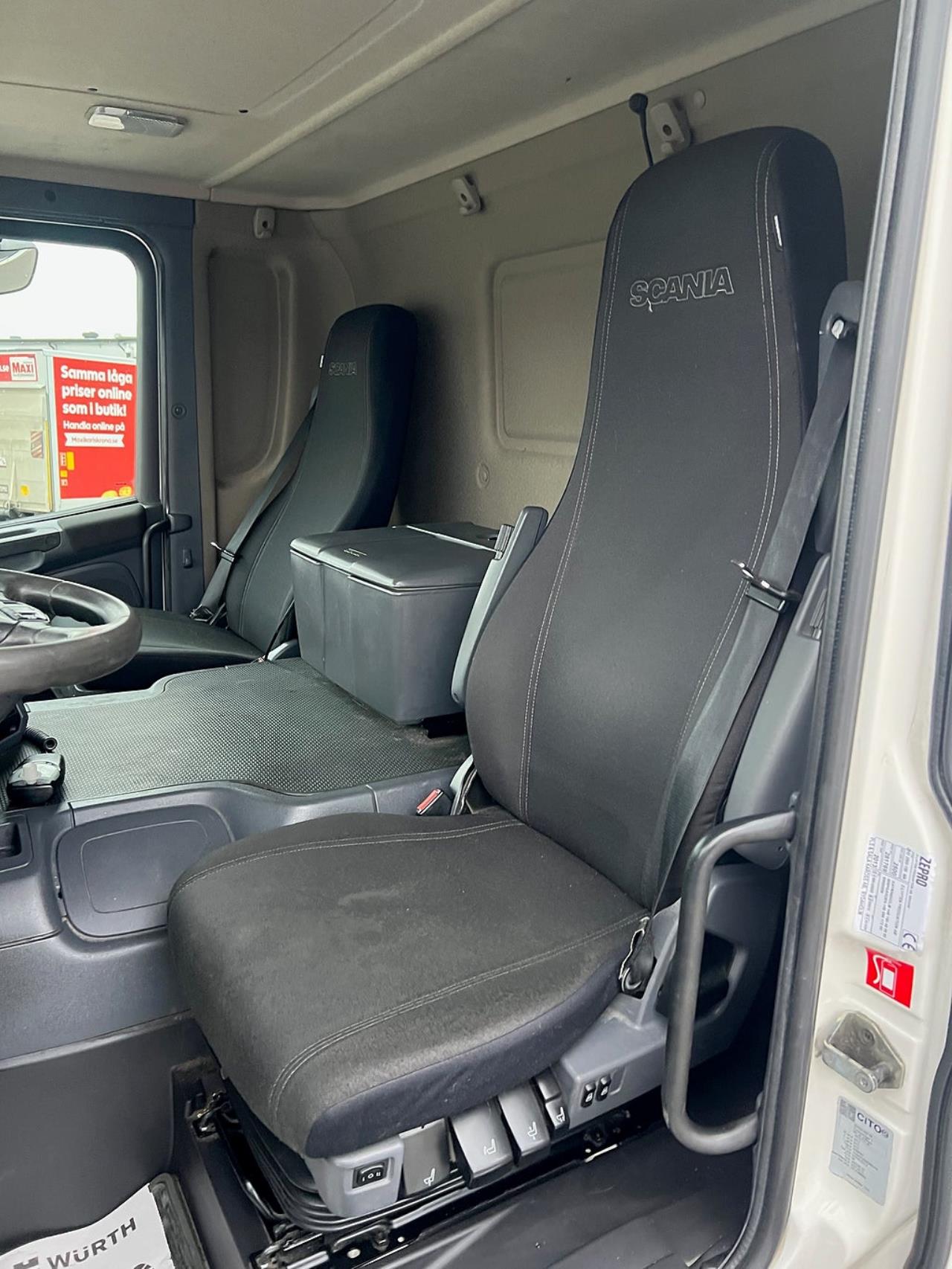 Scania P320 6x2*4 Skåpbil 24 Pallars, Långt Skåp  2014 - Skåp