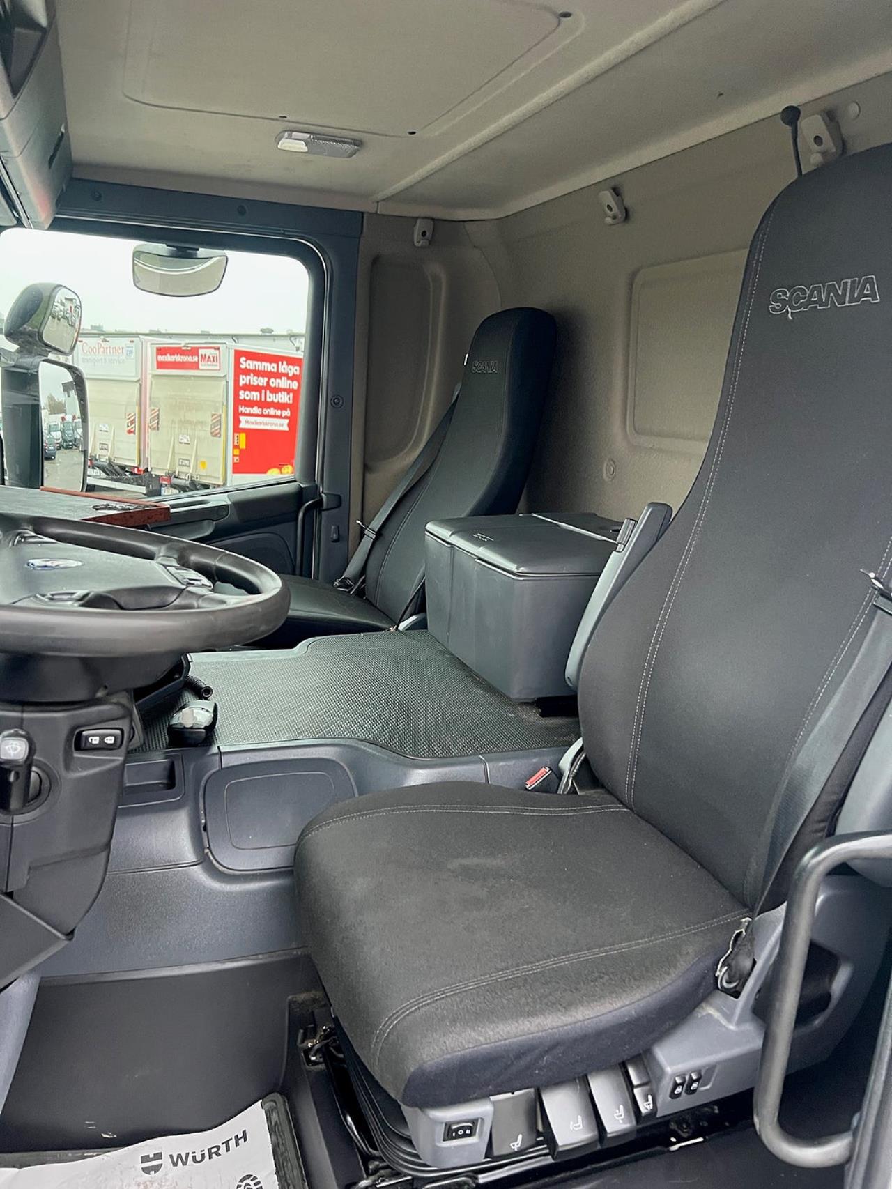 Scania P320 6x2*4 Skåpbil 24 Pallars, Långt Skåp  2014 - Skåp