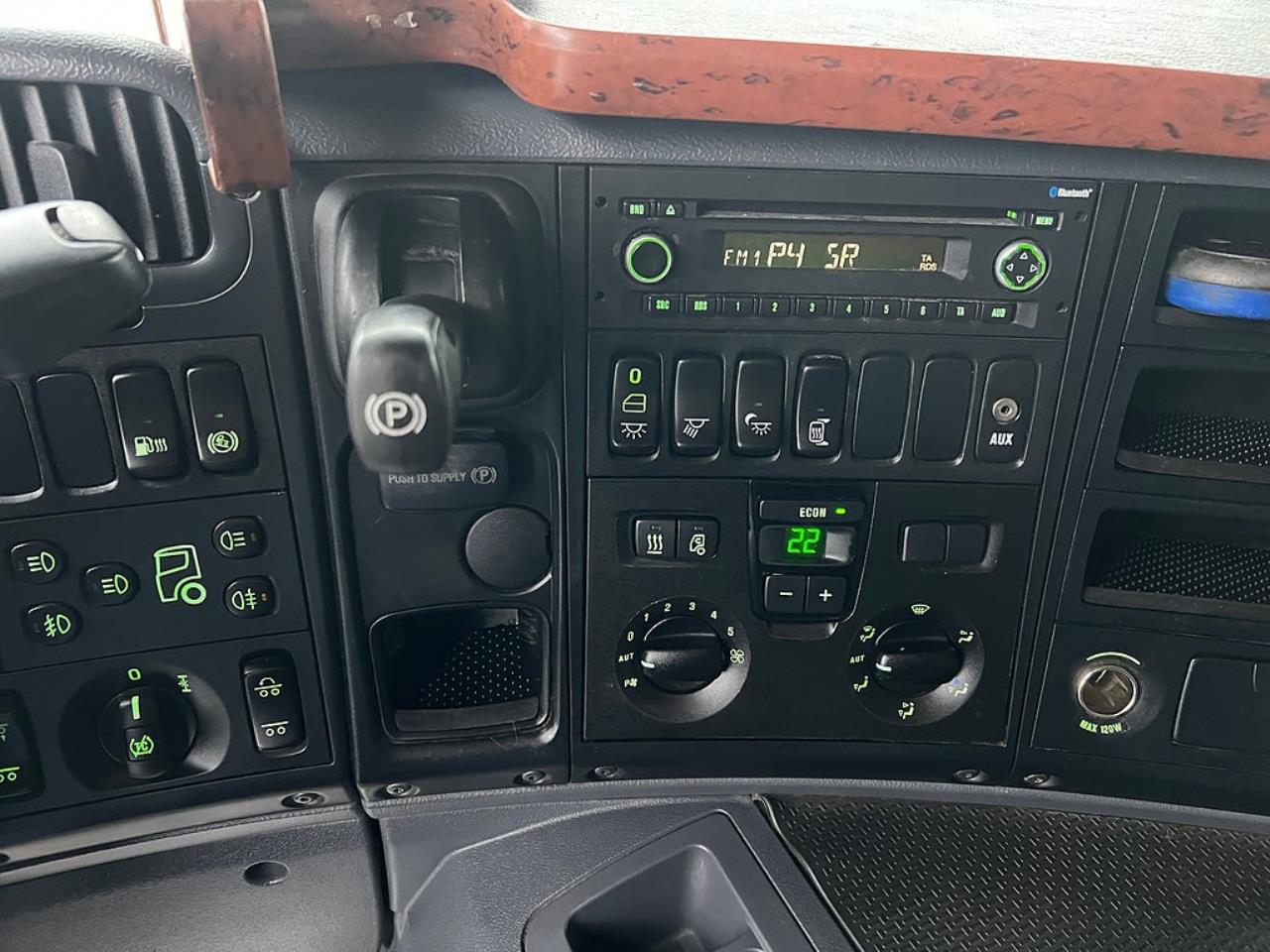 Scania P320 6x2*4 Skåpbil 24 Pallars, Långt Skåp  2014 - Skåp