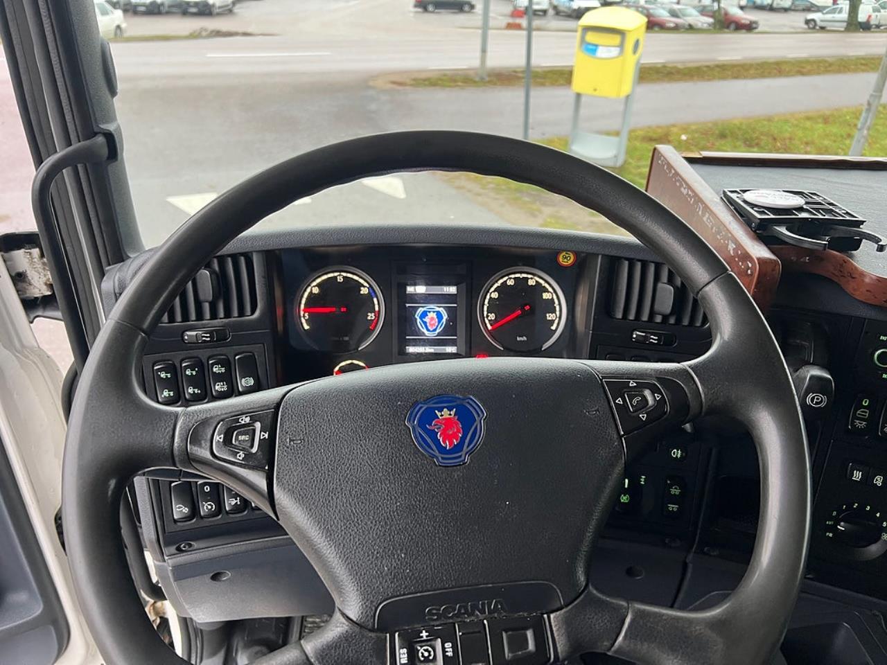 Scania P320 6x2*4 Skåpbil 24 Pallars, Långt Skåp  2014 - Skåp