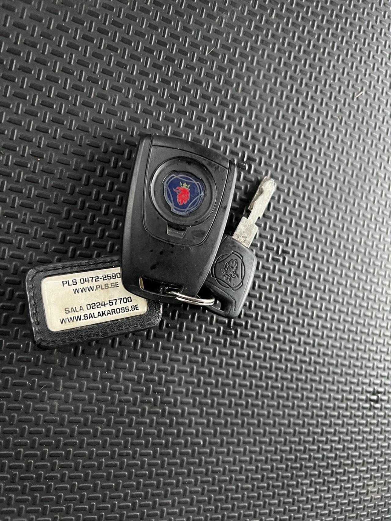 Scania P320 6x2*4 Skåpbil 24 Pallars, Långt Skåp  2014 - Skåp