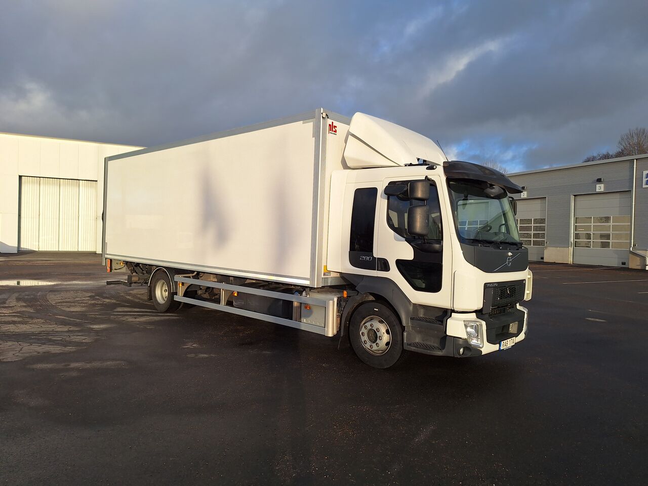 Vovlo FL 4x2 Skåp 2022 - Skåp