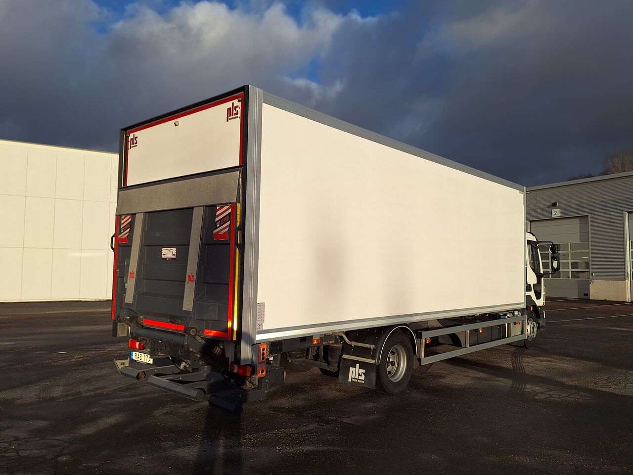 Vovlo FL 4x2 Skåp 2022 - Skåp