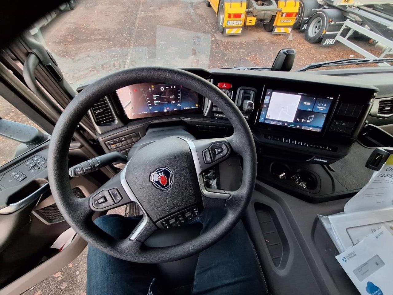 Scania P350 LB4x2 2026 - Skåp