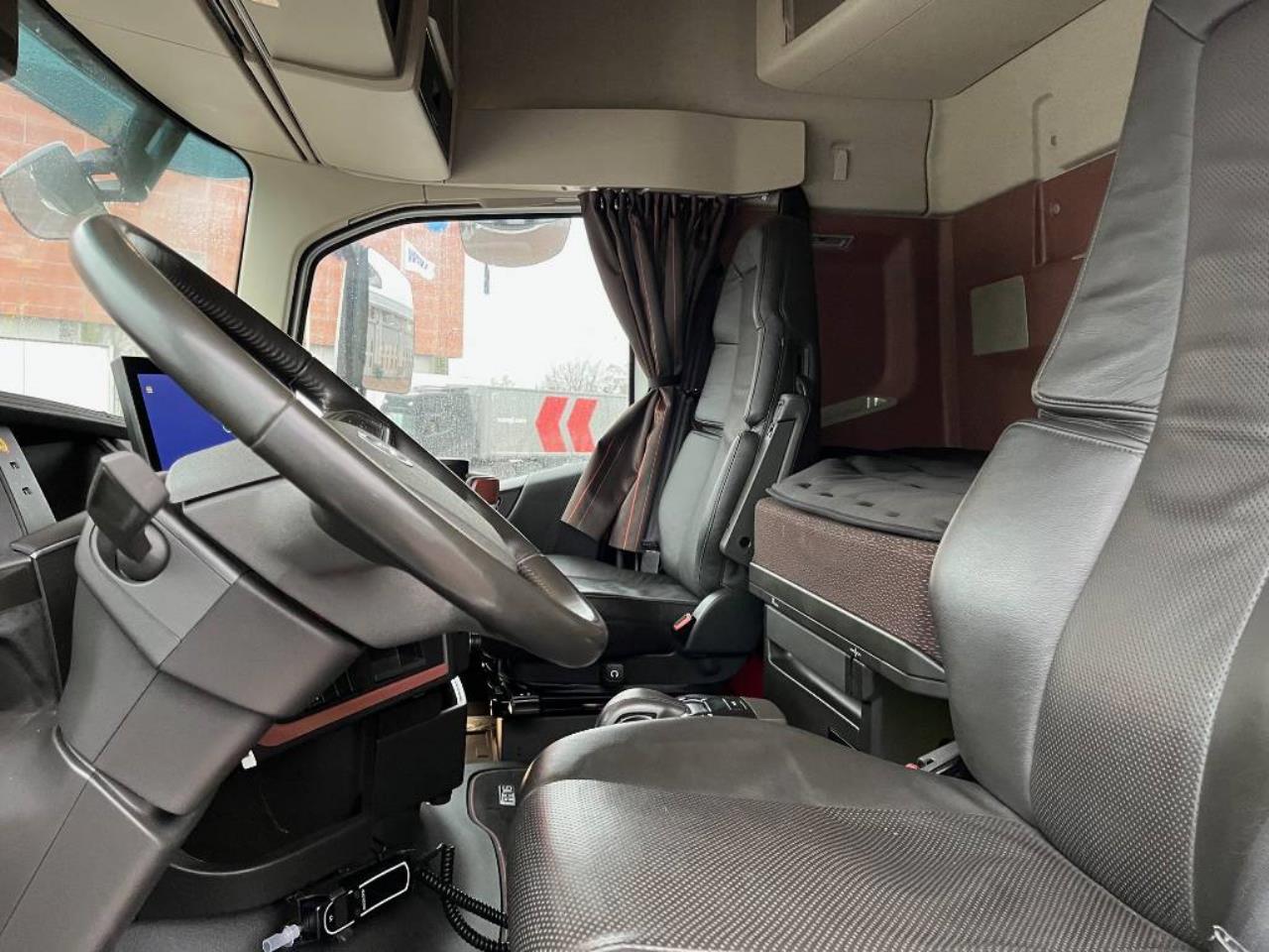 Volvo FH16 750 Globe 2023 - Timmer