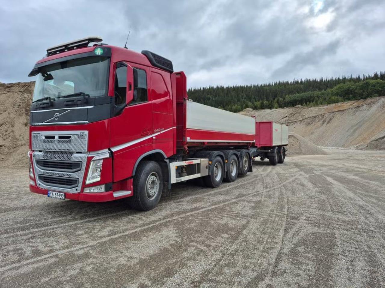 Volvo FH 540 Tridem Tippbil med kärra 2015 - Tipp