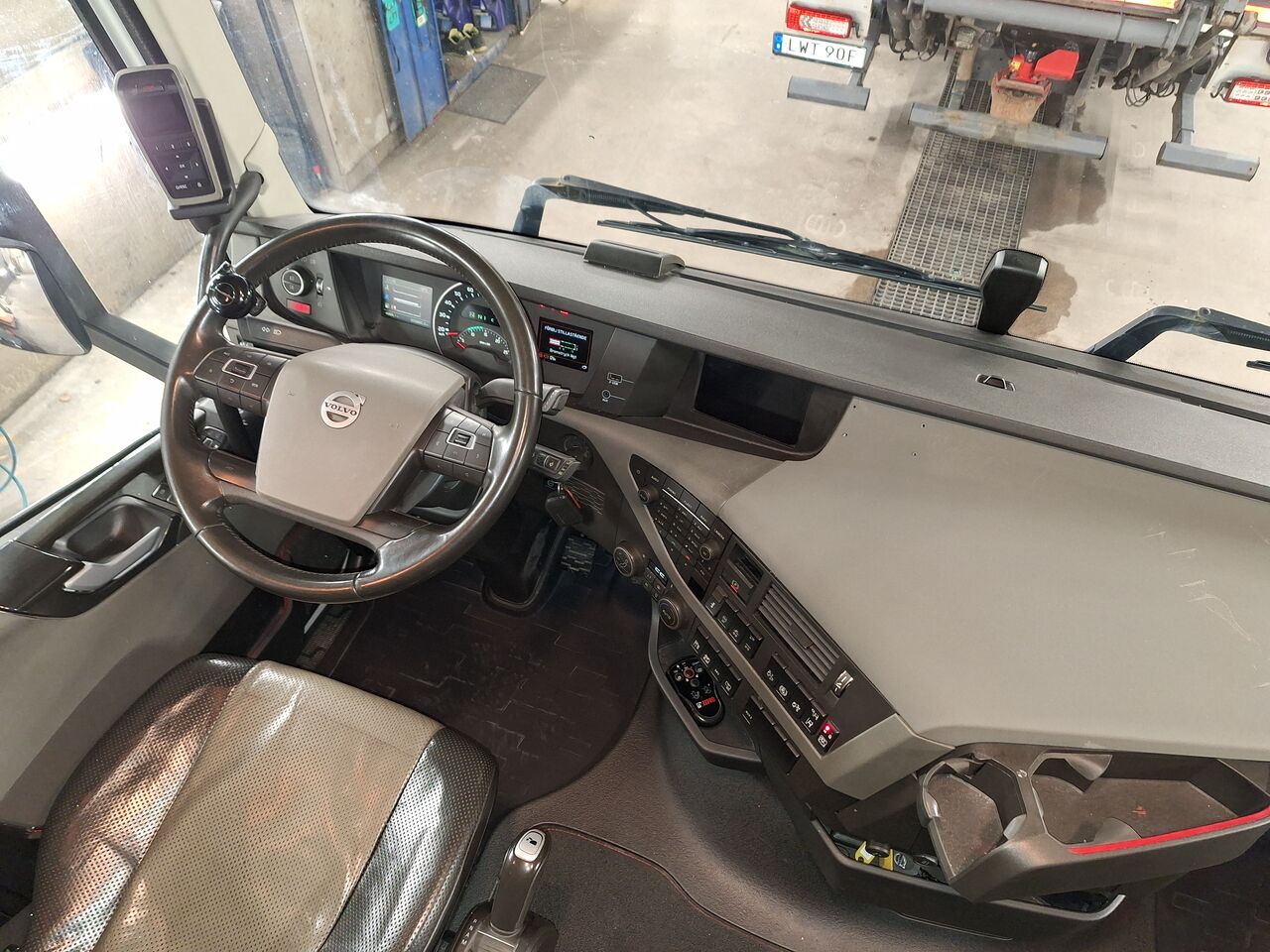 Volvo FH 6x2 Sk&aring;p 2018 - Sk&aring;p