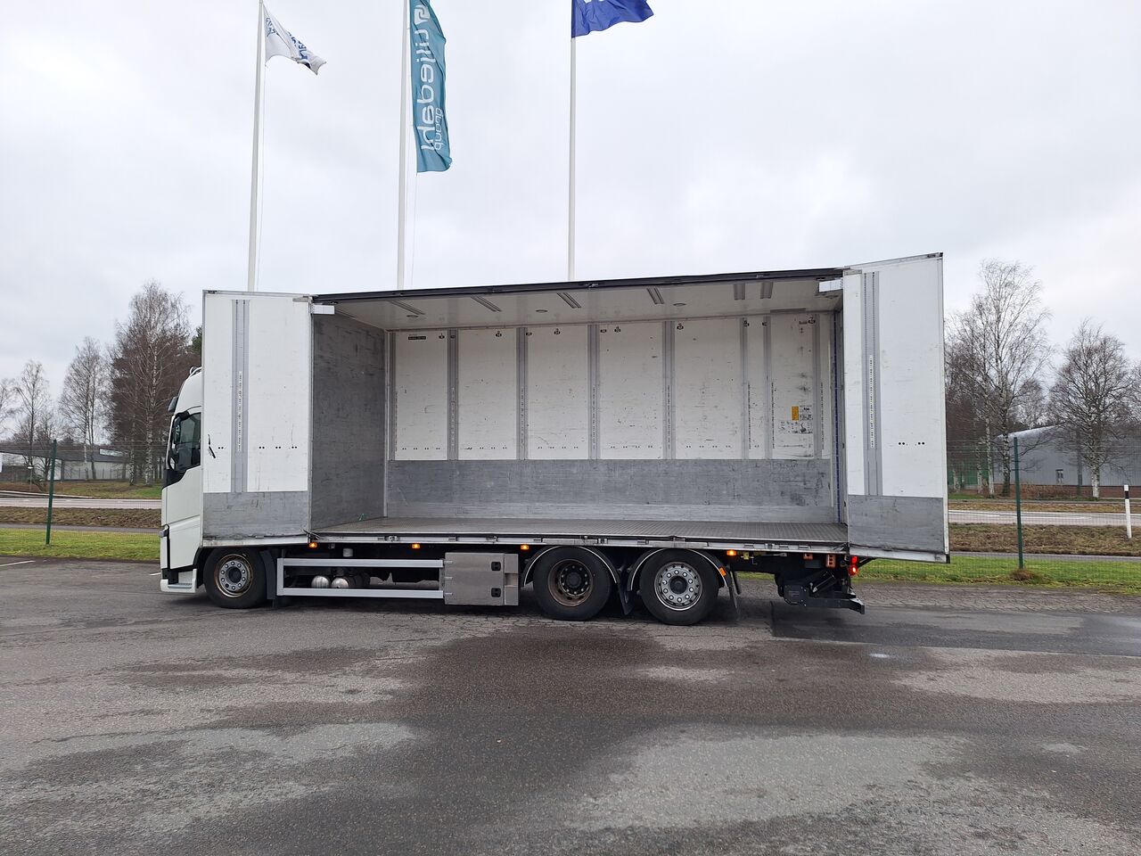 Volvo FH 6x2 Sk&aring;p 2018 - Sk&aring;p