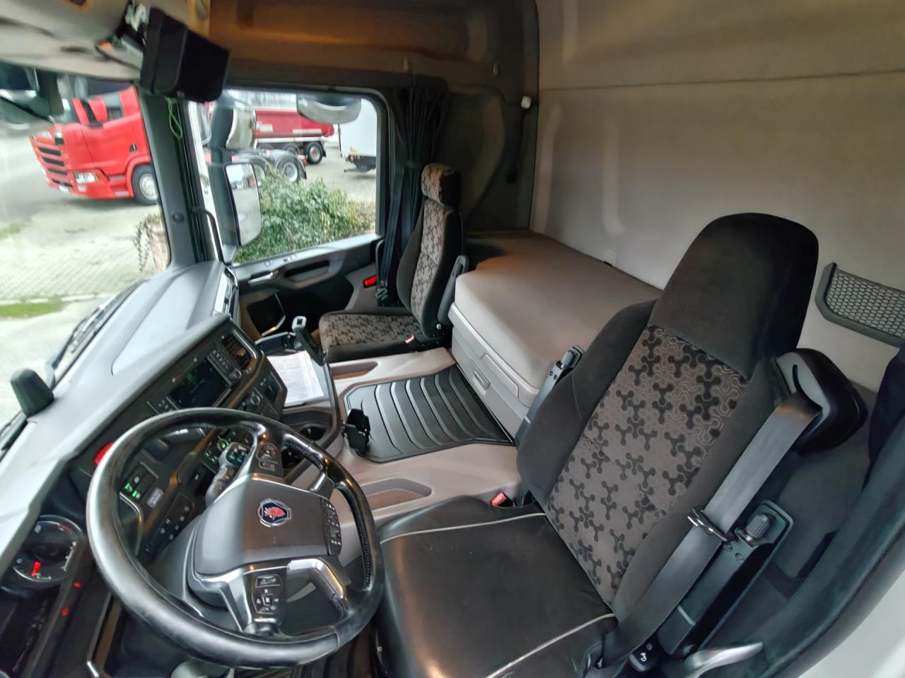 SCANIA G450 2018 - Sk&aring;p