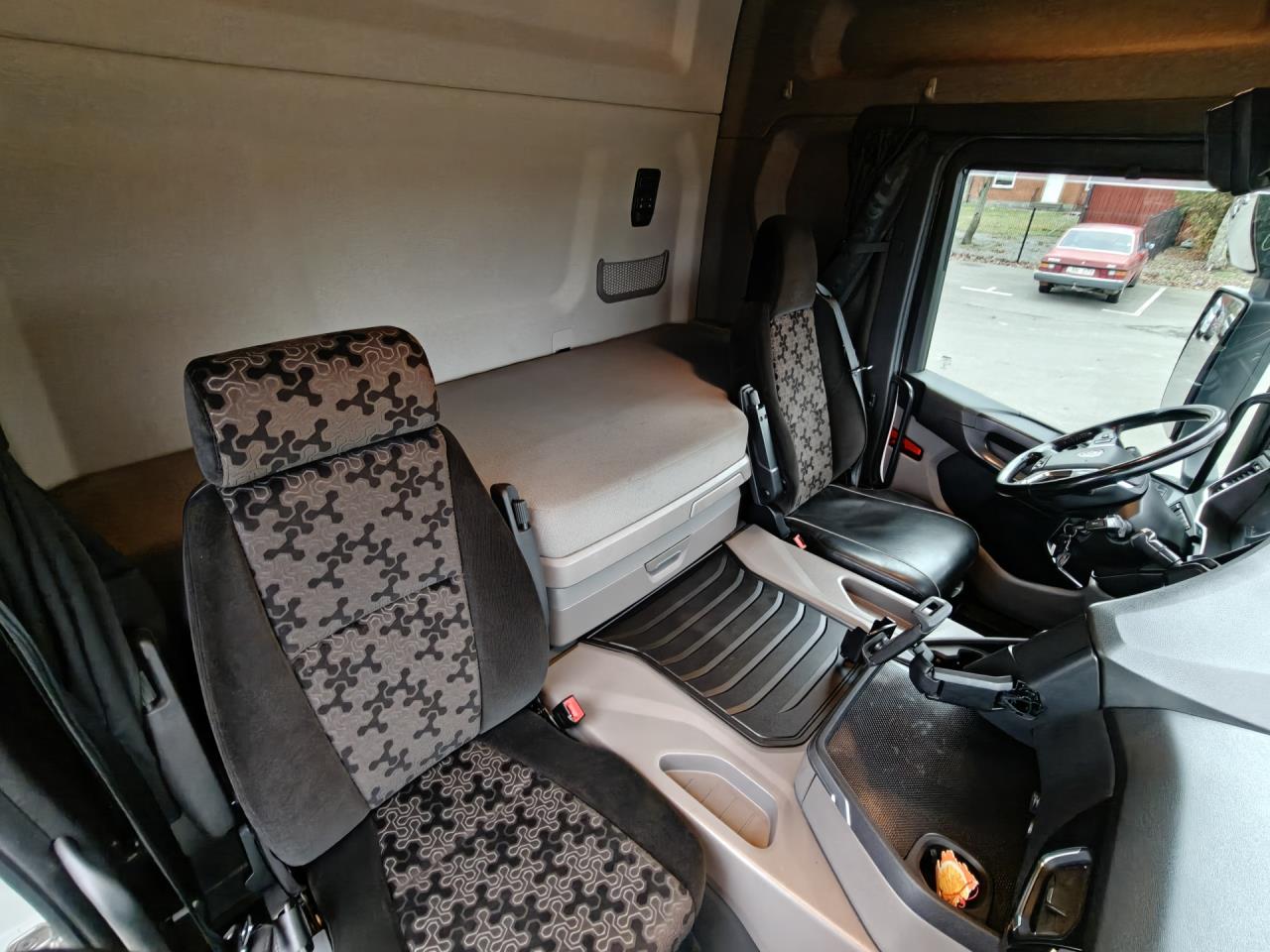 SCANIA G450 2018 - Sk&aring;p