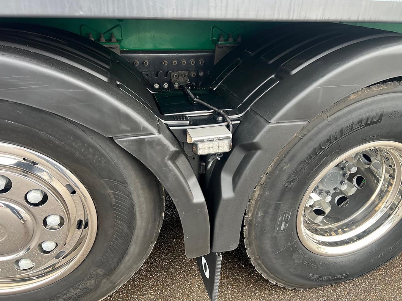 Volvo FM 430 6x2*4 Laxo Liftdumper, Euro 6 2020 - V&auml;xelflak