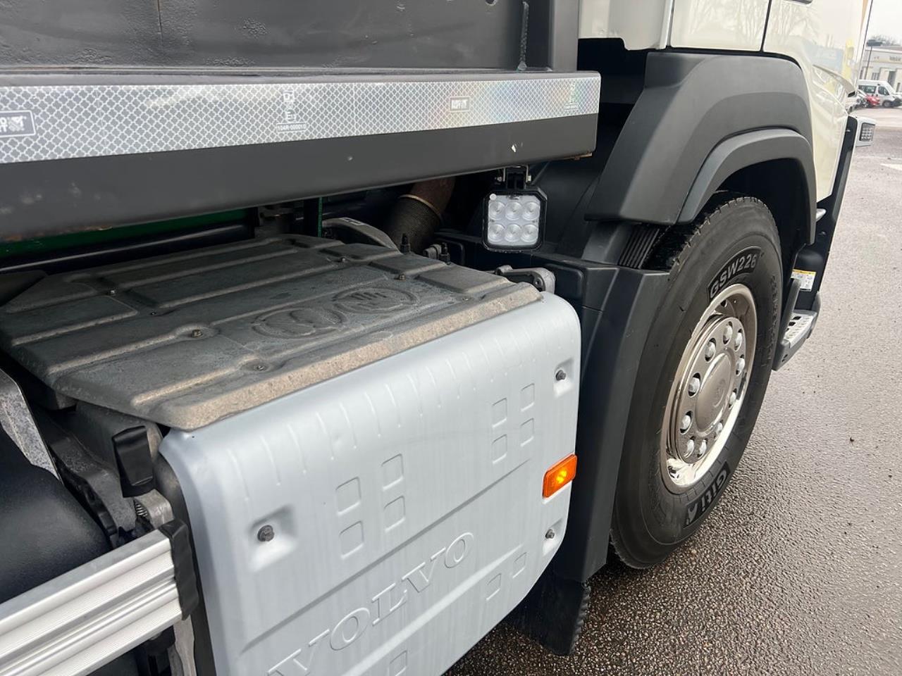 Volvo FM 430 6x2*4 Laxo Liftdumper, Euro 6 2020 - V&auml;xelflak