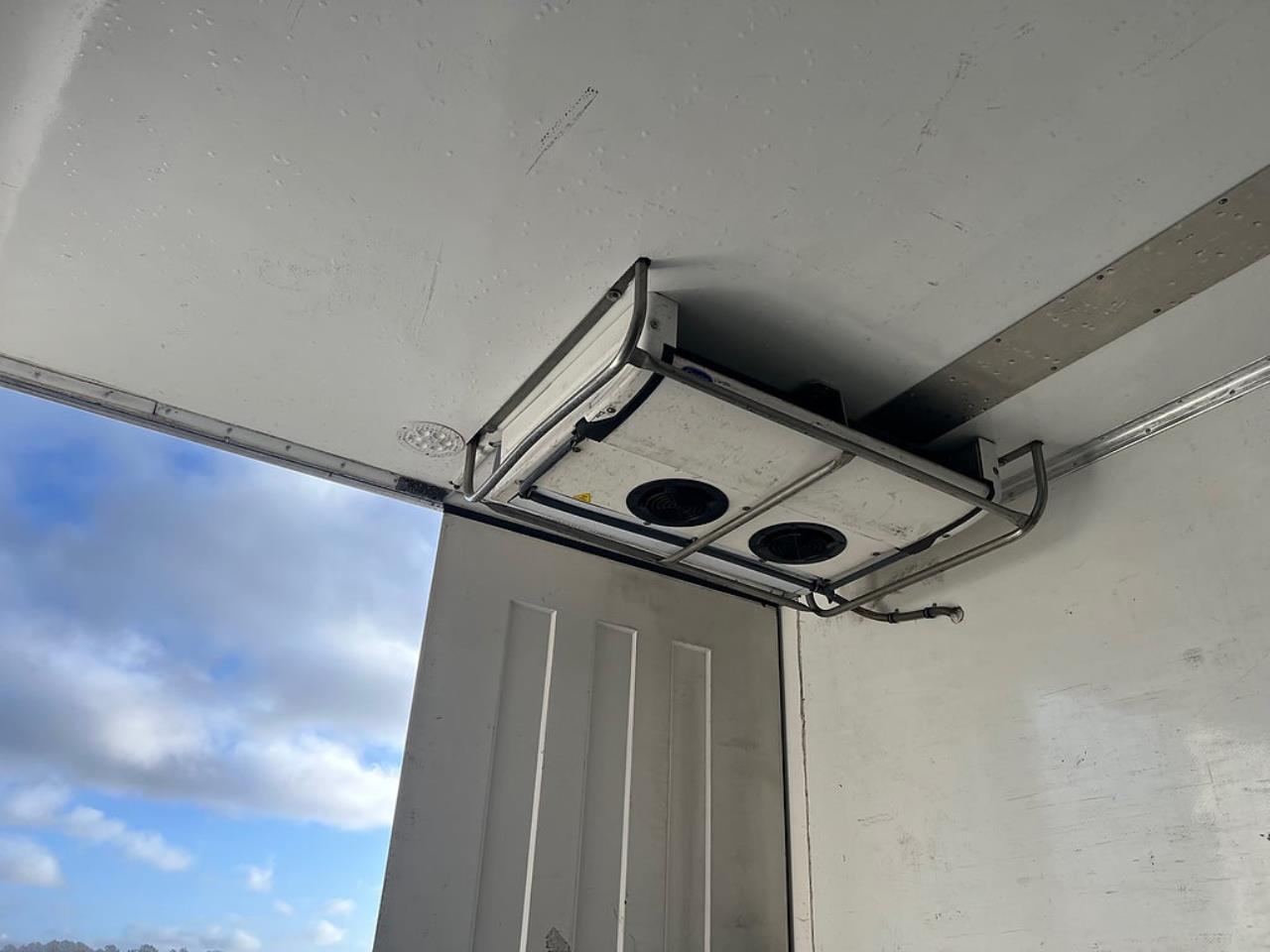 Scania R490 6x2*4 Kylbil / Frysbil 2 Zons, Euro 6 2014 - Sk&aring;p isolerat