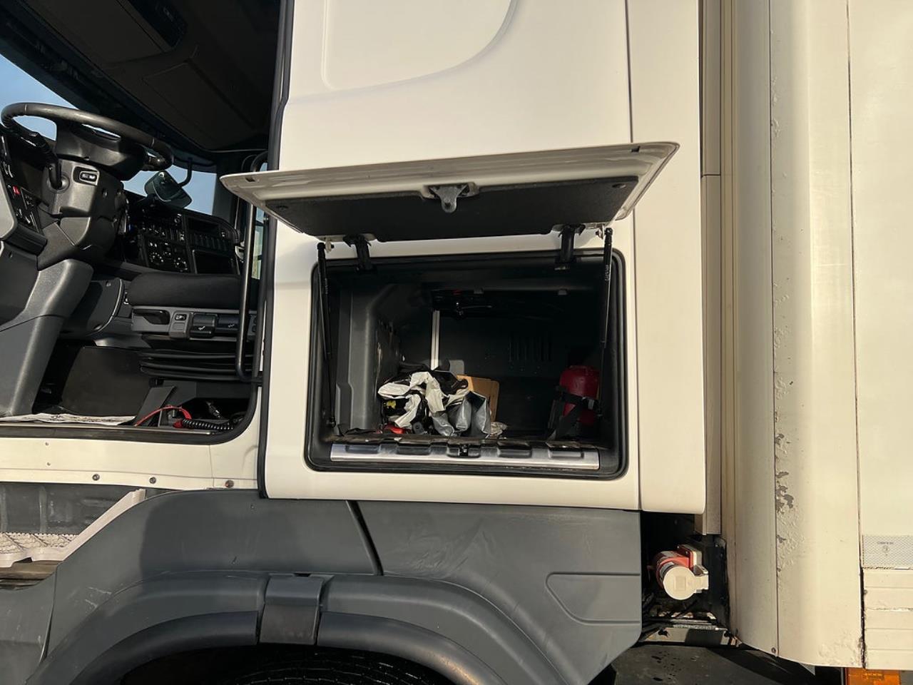 Scania R490 6x2*4 Kylbil / Frysbil 2 Zons, Euro 6 2014 - Sk&aring;p isolerat